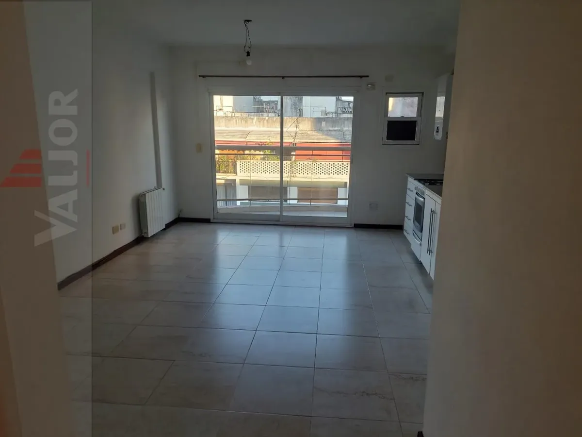 Departamento de 2 ambientes con balcón en Villa Urquiza