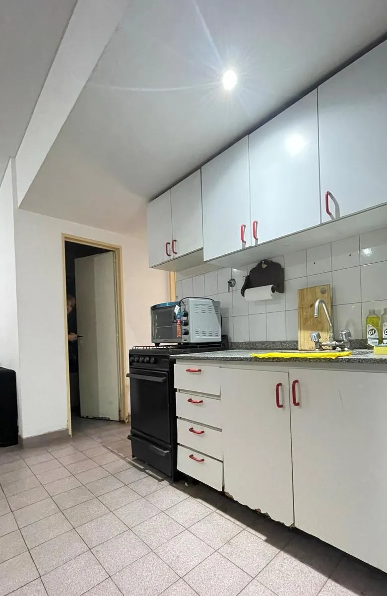 Apartamento de dois ambientes com 1 quarto em Lanús Oeste