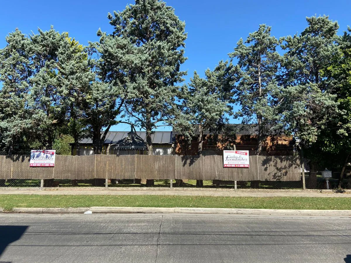 Salão para eventos com jardim amplo em Hurlingham