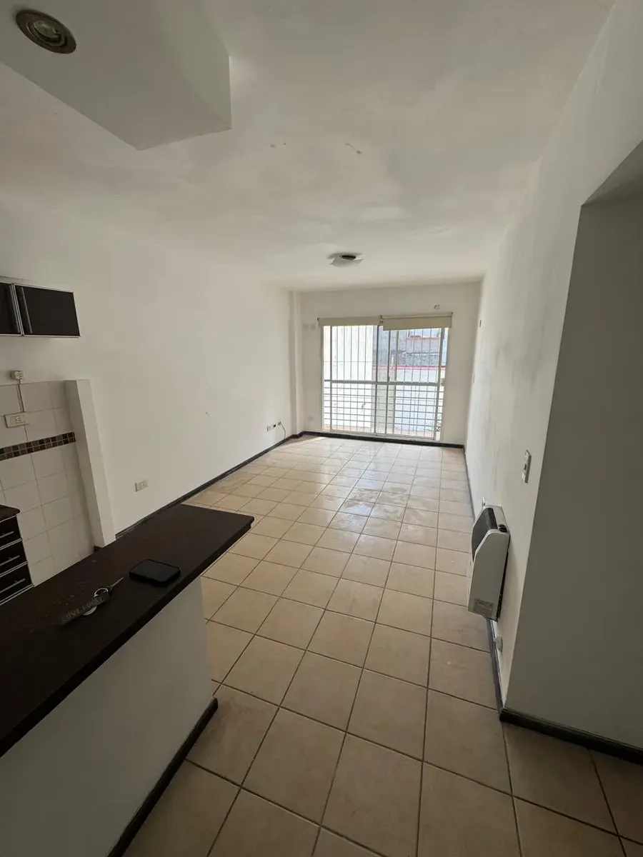 Semipiso de 3 ambientes con cochera en Villa Luro