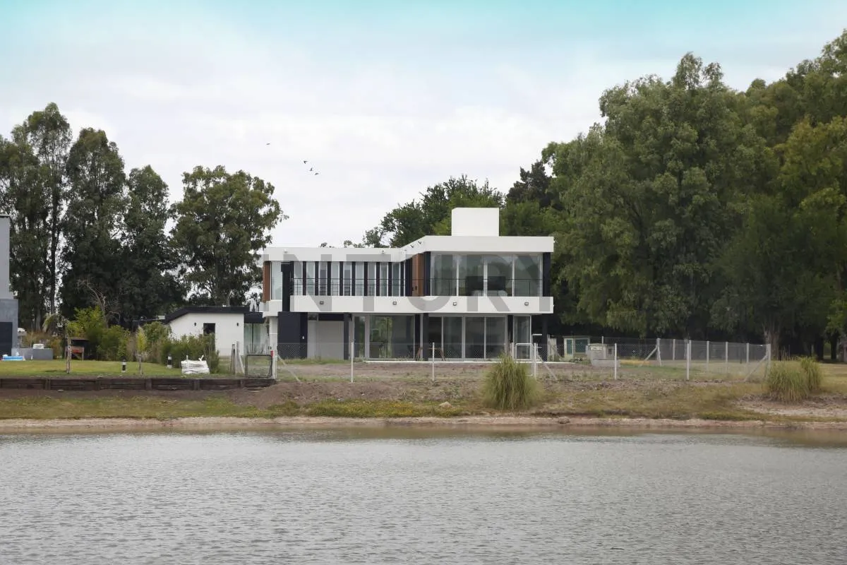 Four-bedroom house for rent in Brandsen Area 60