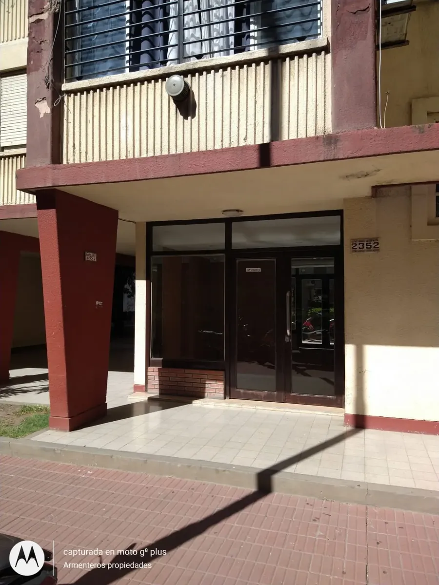 Apartamento de 2 dormitórios em Villa Lugano