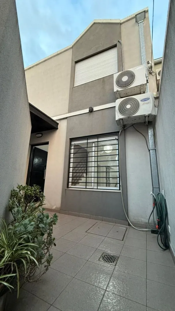 Two-bedroom duplex apartment in Tres de Febrero