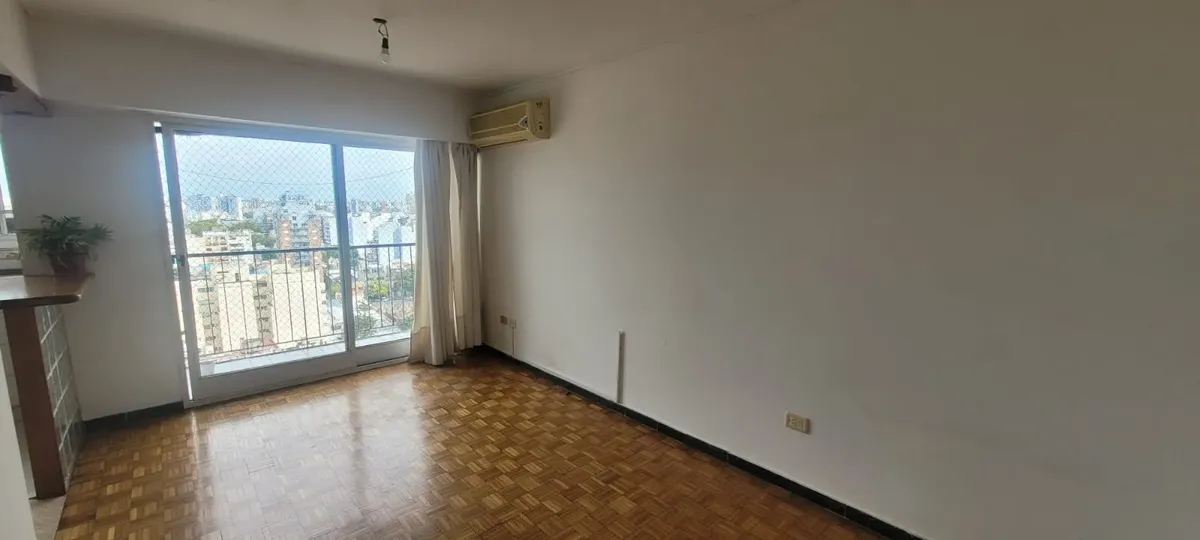 Departamento de 2 ambientes con balcón en Chacarita