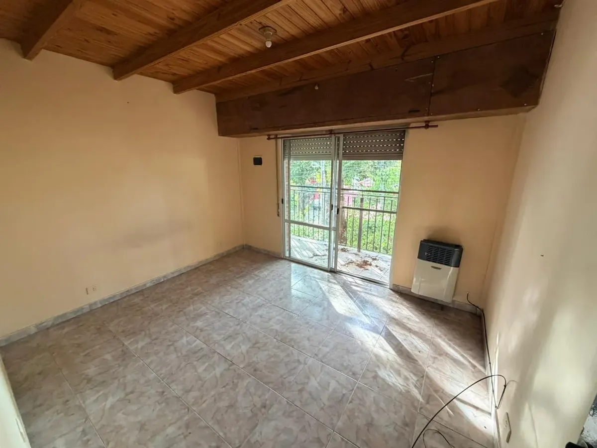 Two-room apartment for rent in Victoria