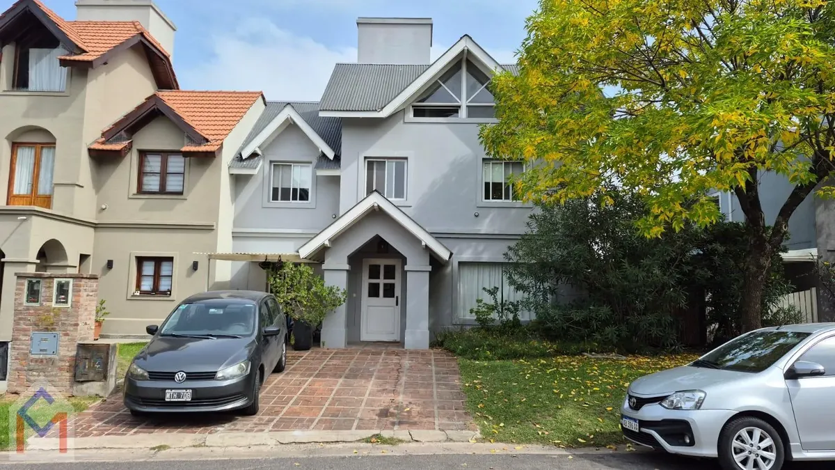 Casa em condomínio com 4 dormitórios em Tres Horquetas, San Fernando