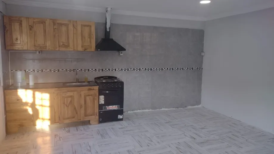 PH tipo casa de 2 ambientes com 1 dormitório na Lomas del Mirador