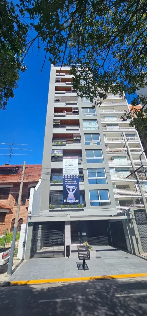 Двухкомнатная квартира с балконом в центре Buenos Aires