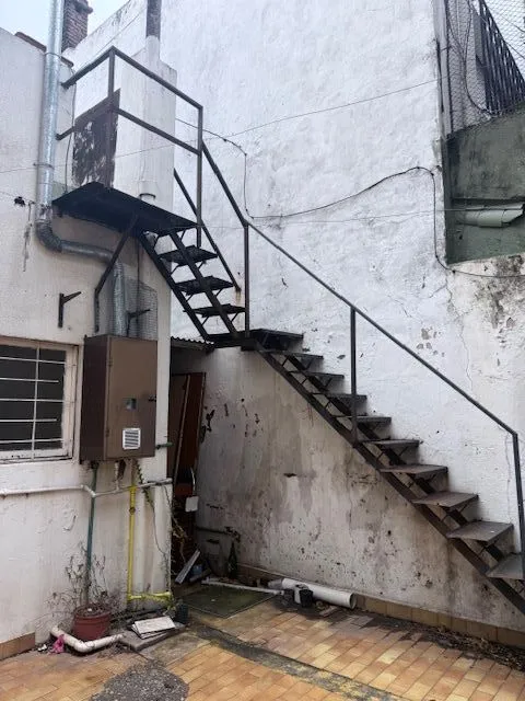Дом под профессиональный офис в Villa Devoto