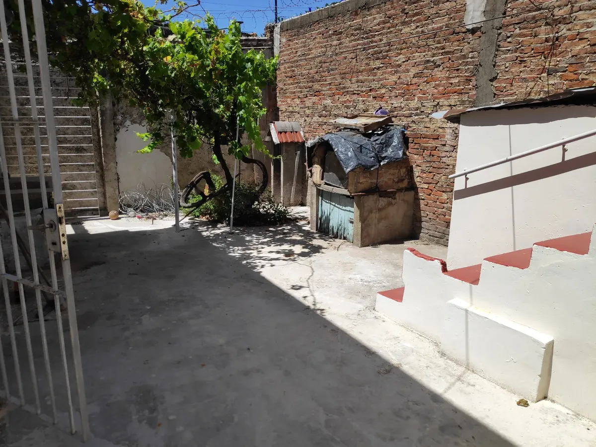 Two-bedroom apartment with two patios and a terrace in Lomas de Zamora