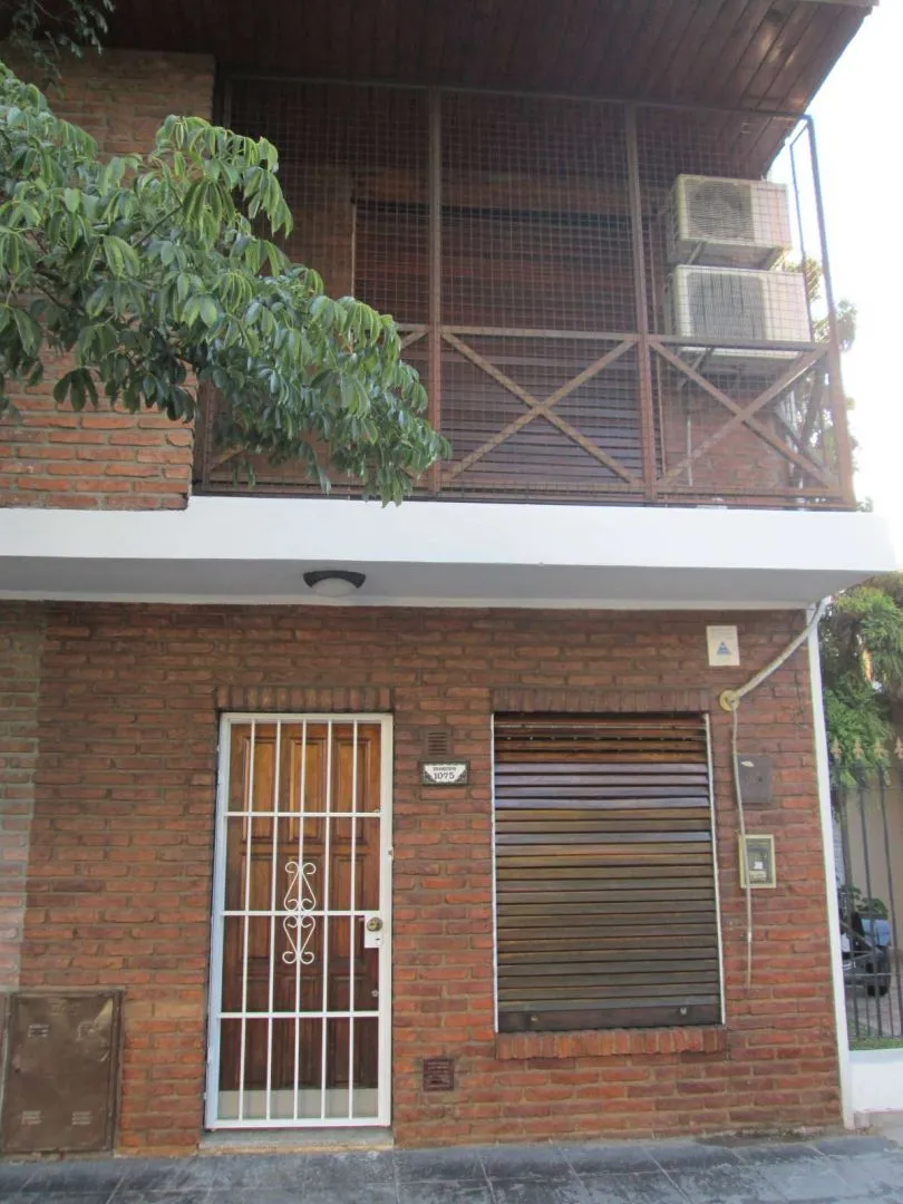 Dúplex de 3 ambientes con 2 dormitorios en Ramos Mejía