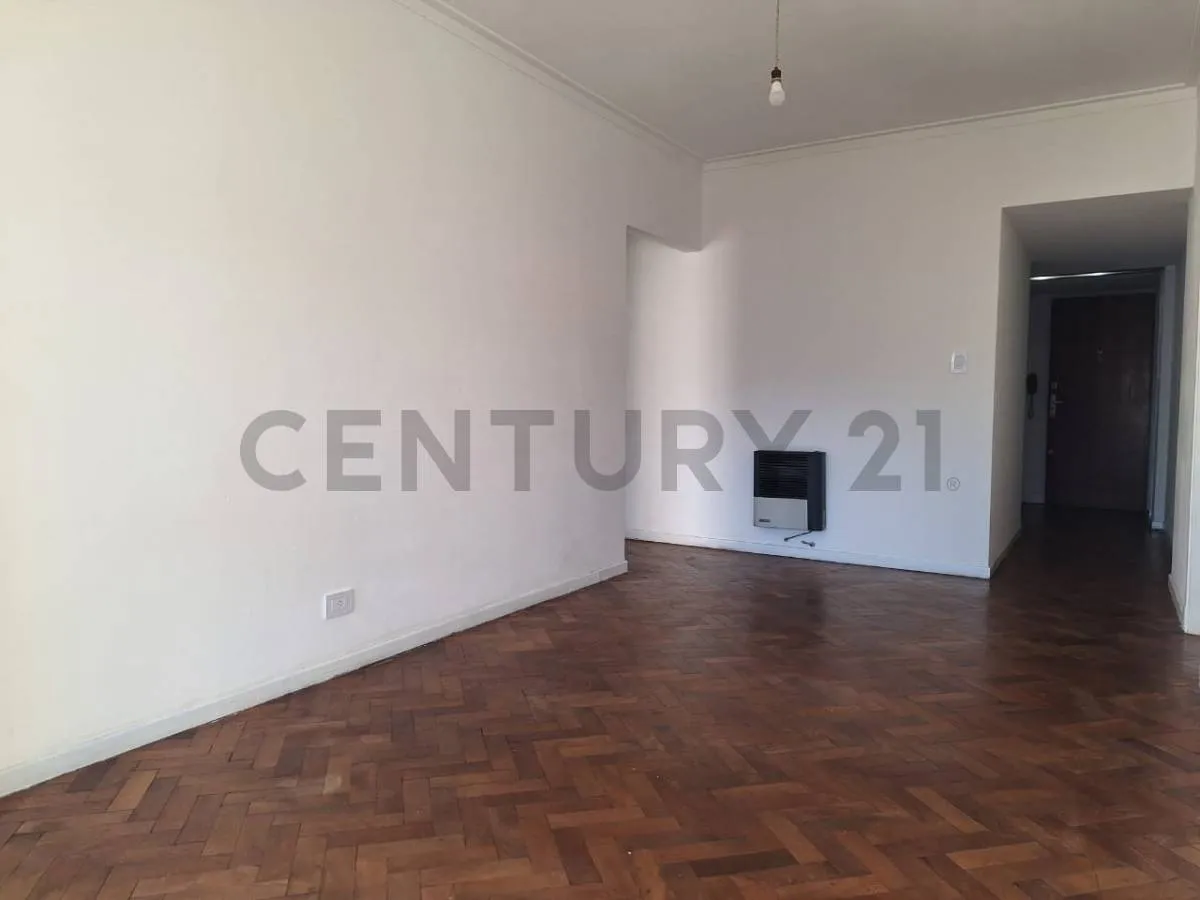 Apartamento de 2 quartos para alugar em La Plata