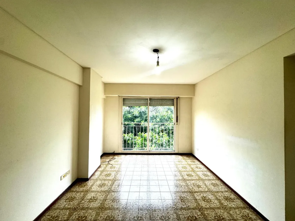 Apartamento de dois ambientes com 1 quarto na Lanús Oeste
