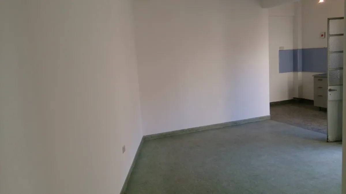 Apartamento tipo PH de dois ambientes em Mataderos com pátio