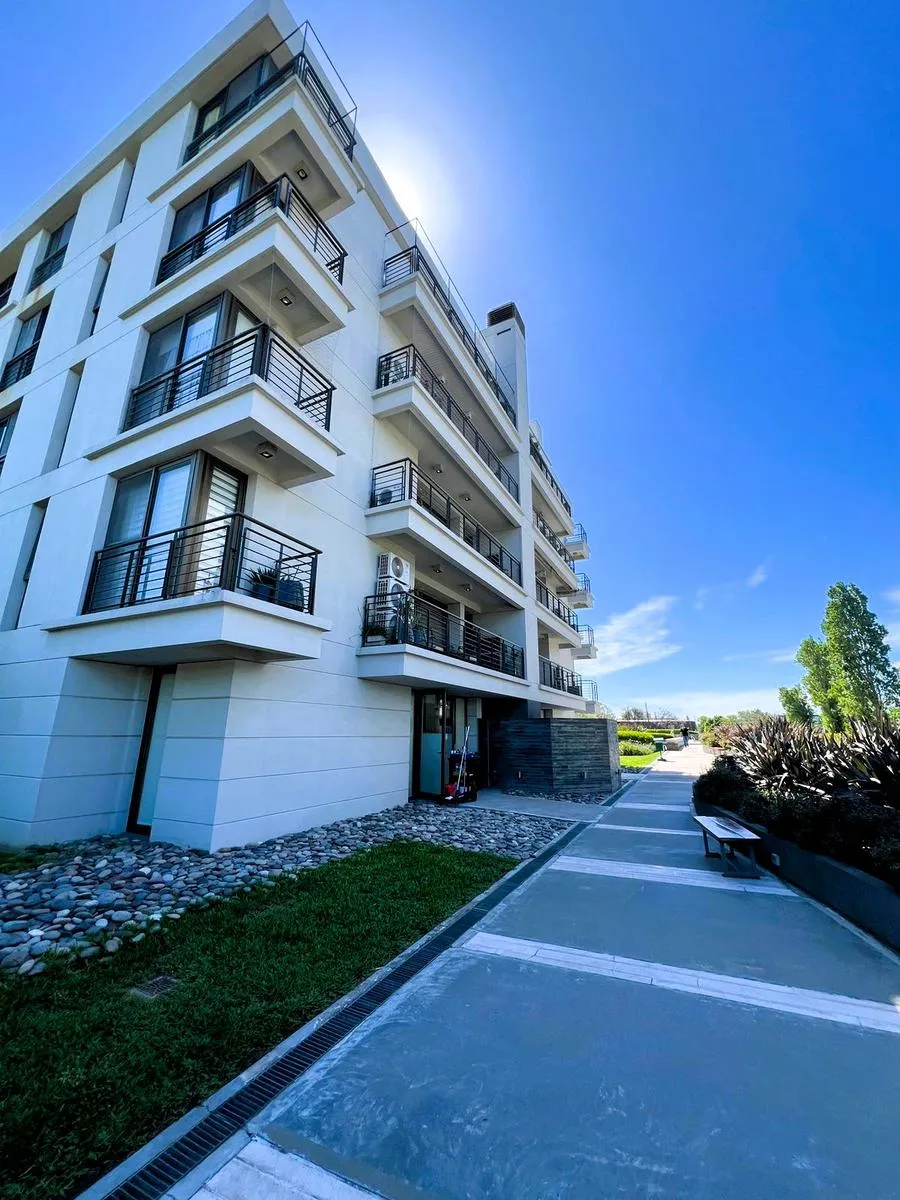 Three-room apartment in San Isidro