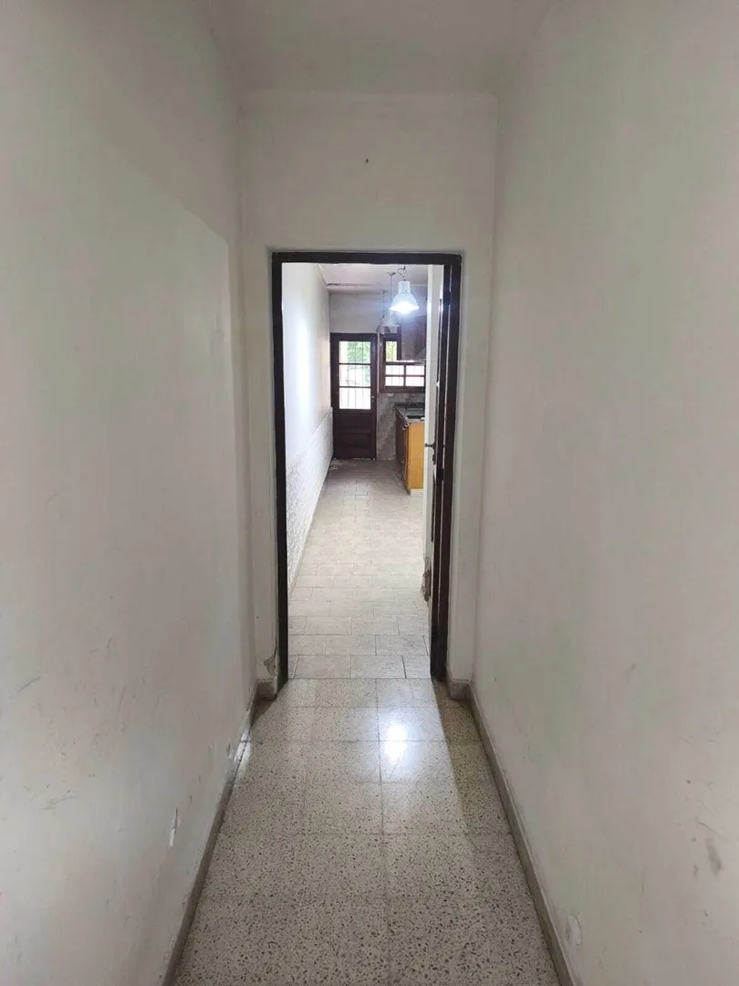 Ground-floor PH with garden and grill in Victoria