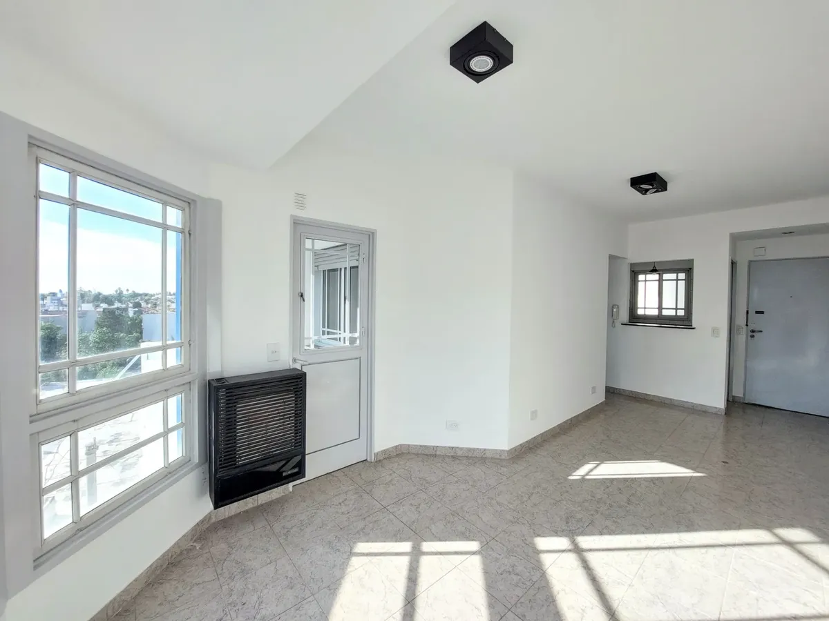 Two-room apartment for rent in Ramos Mejia
