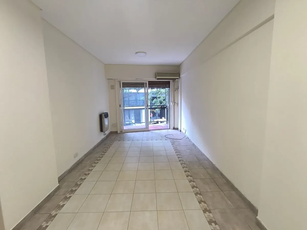 Departamento de 3 ambientes con balcón en Villa Crespo