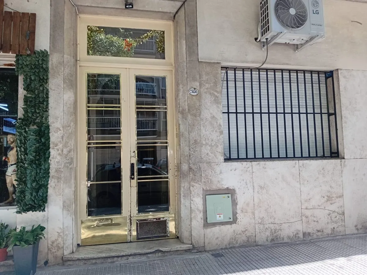 Квартира-студия с отдельной кухней в La Paternal