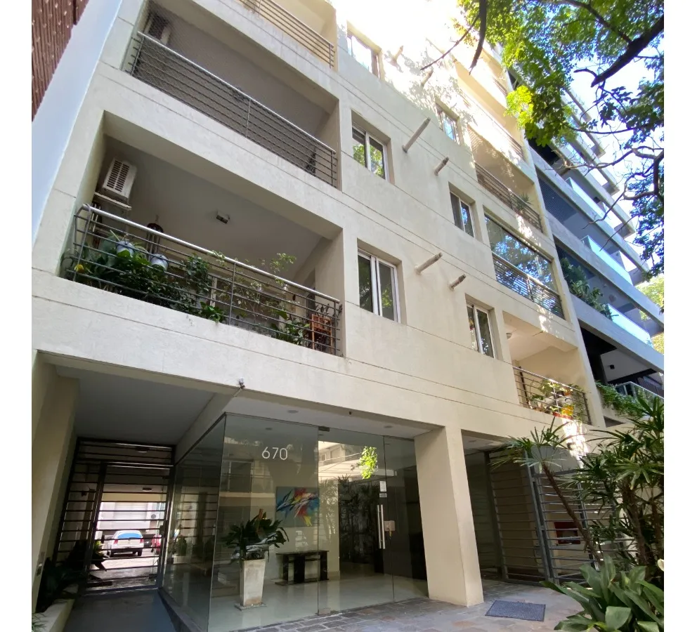 Half-floor front-facing one-bedroom apartment in Olivos