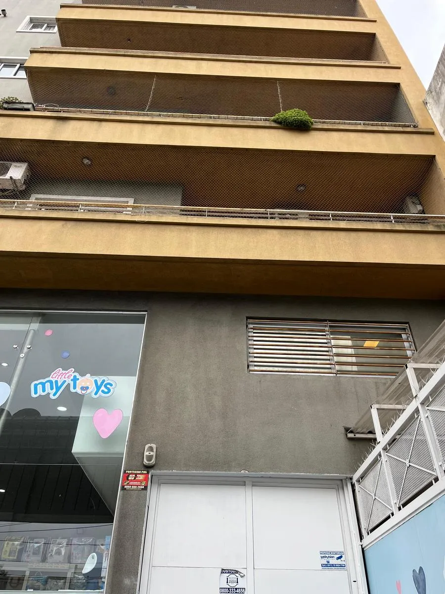 Three-room apartment with 2 bedrooms in Lomas de Zamora