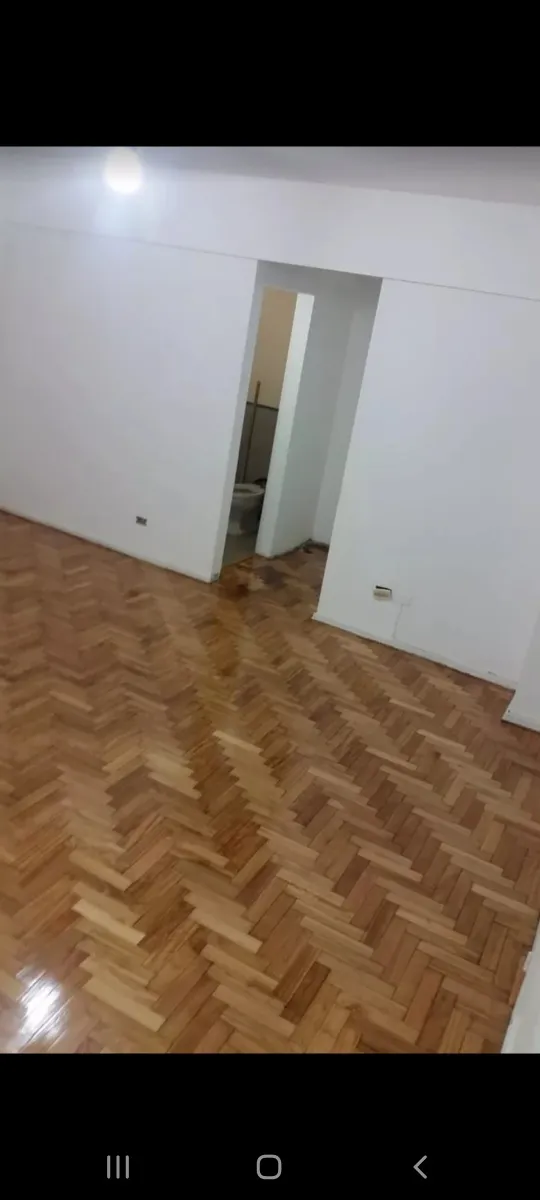 Kitnet de ambiente único e meio reformada em Caballito