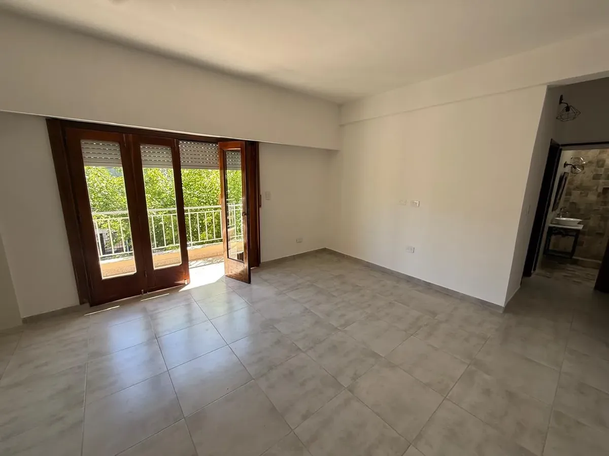 Apartamento de dois ambientes em Caseros, Tres de Febrero