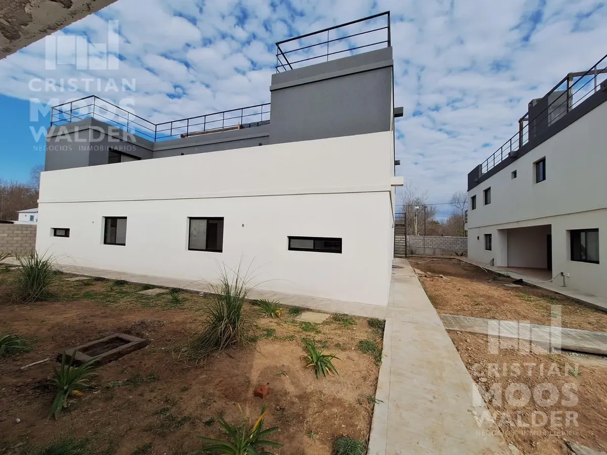 Apartamento de 3 ambientes com 2 dormitórios em Tigre (Dique Luján)