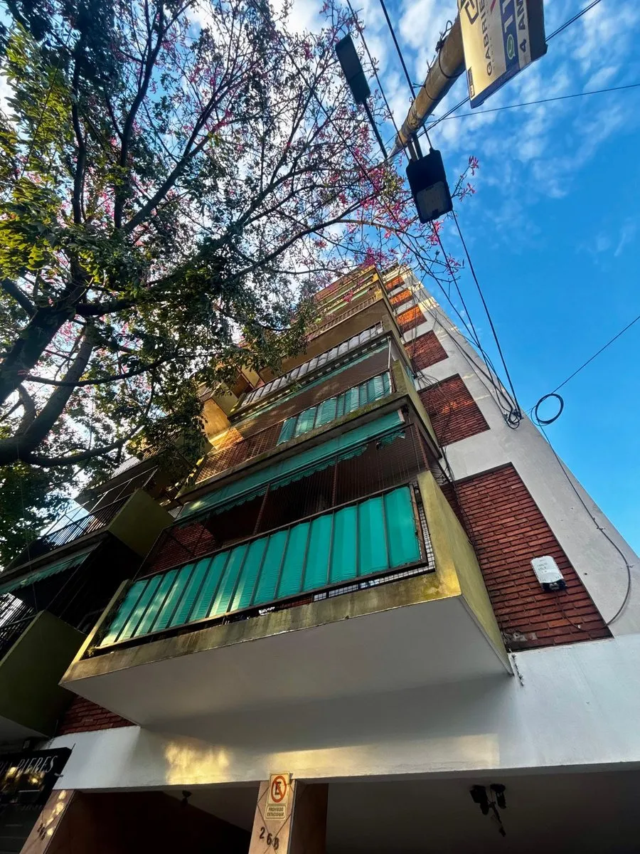 Apartamento de três ambientes em Liniers