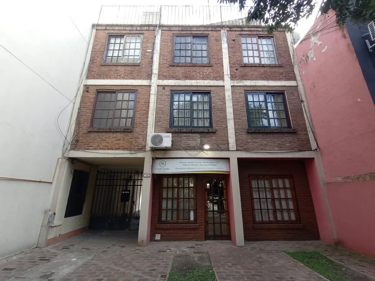 Two-room apartment in Morón Centro