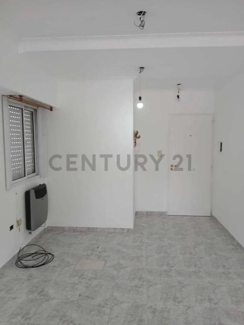 Apartamento de 2 dormitórios para alugar em La Plata