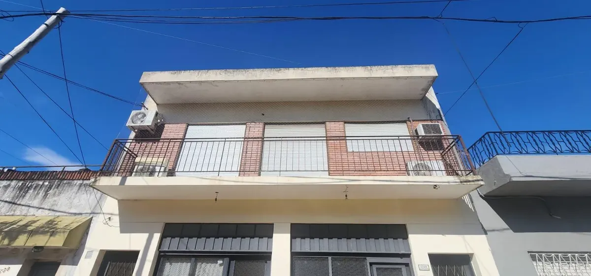 Departamento de 3 ambientes de 102 m² sin ascensor en San Justo