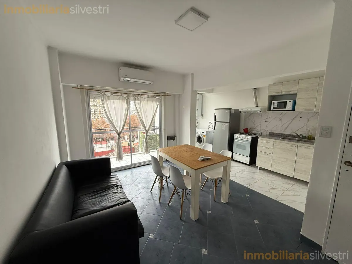 Apartamento de três ambientes com 2 quartos para alugar em San Telmo