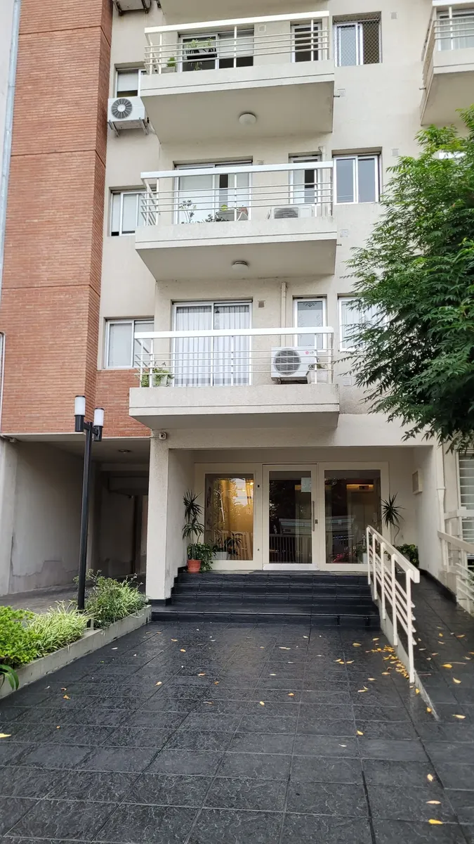 Kitnet em Morón a poucos metros da estação de Haedo