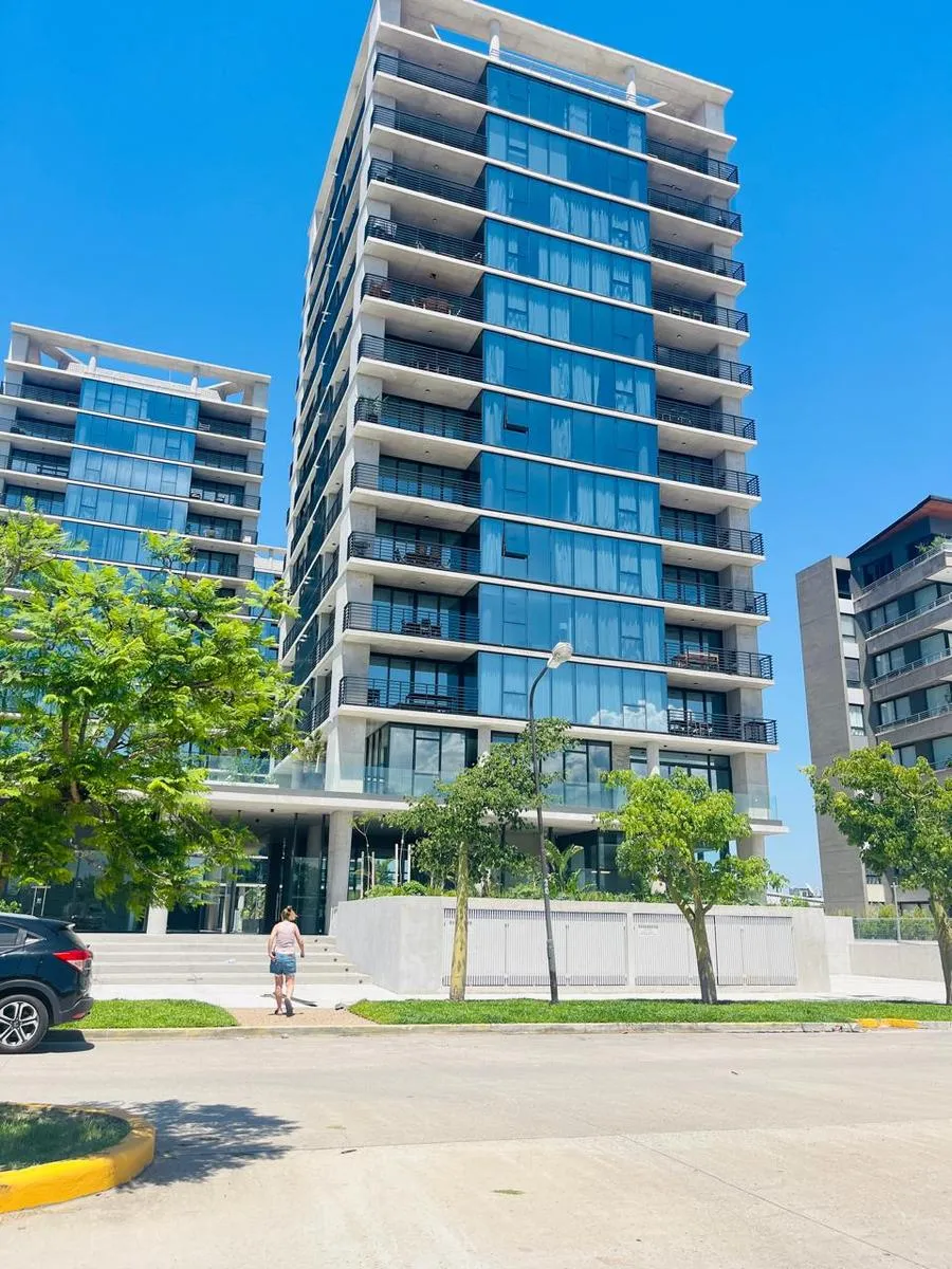 New studio apartment in Victoria near Panamericana access