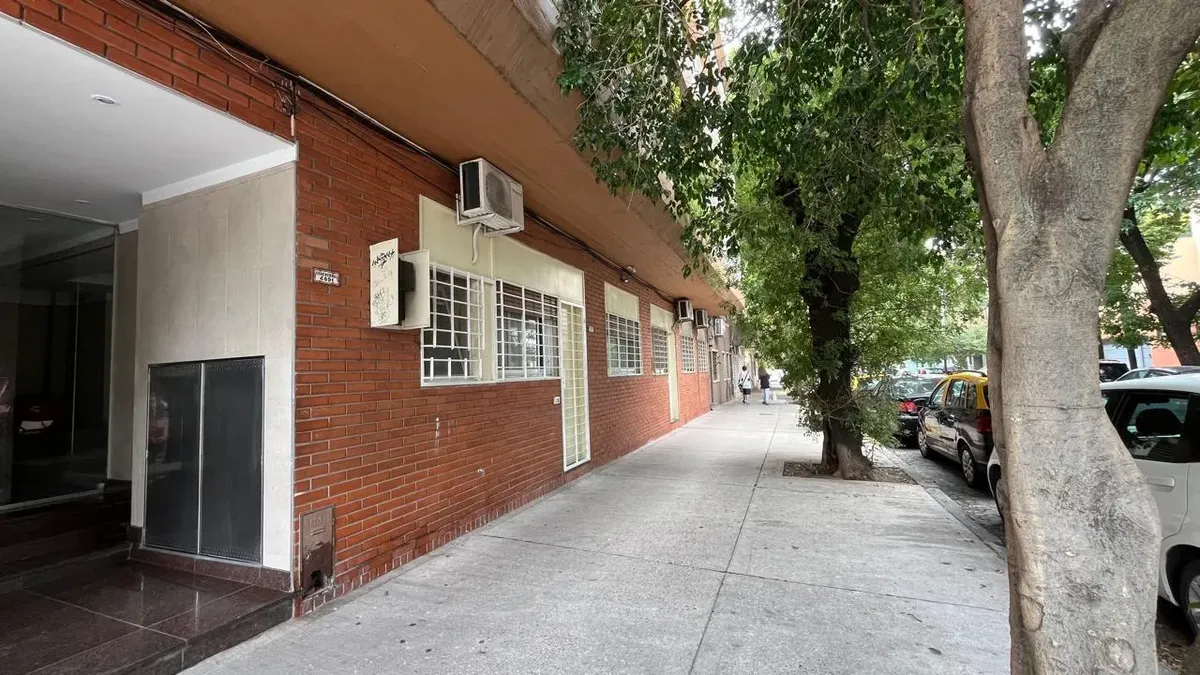 Departamento de 2 ambientes con balcón corrido en Villa Urquiza