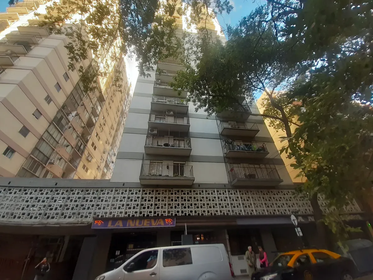 Departamento de 4 ambientes con balcón en Saavedra