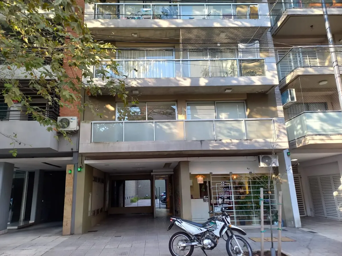 Two-room apartment with balcony and parking in Villa Urquiza