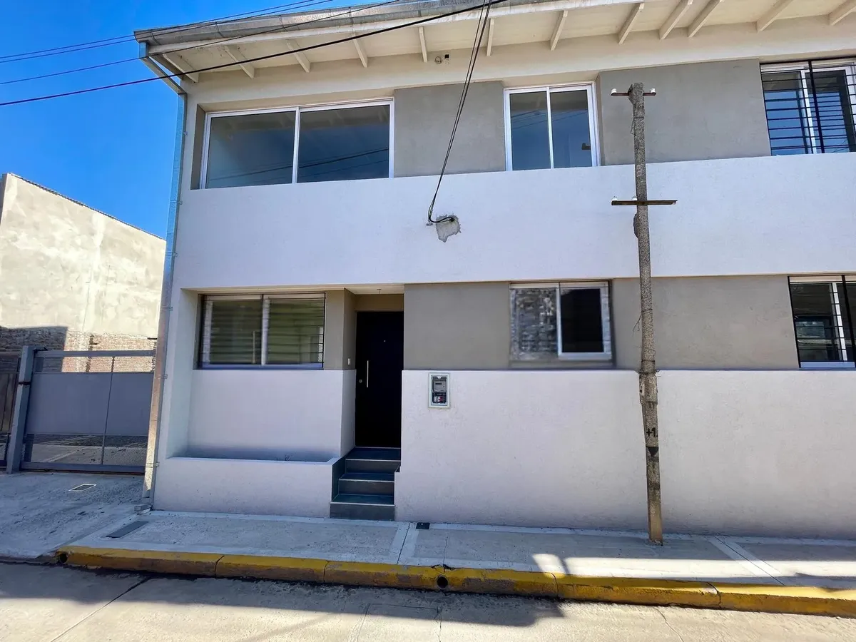 Brand-new two-storey duplex apartment with private garden and parking in Tigre Centro