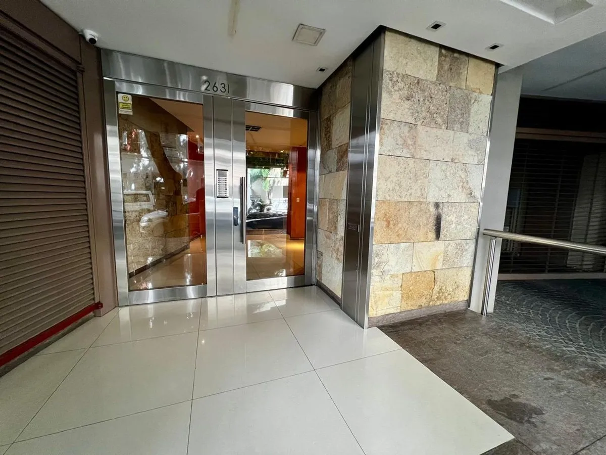 Departamento de 2 ambientes con terraza y cochera en Belgrano