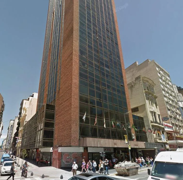 Mobiliado de um ambiente no Hotel Las Naciones, em San Nicolás