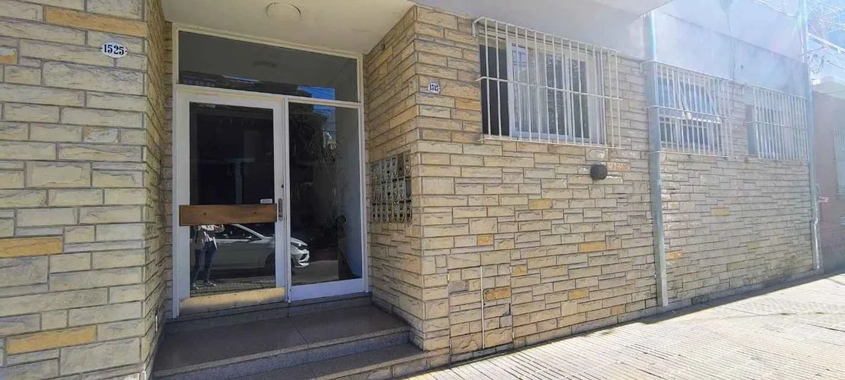 Departamento de 3 ambientes al frente en Vicente López
