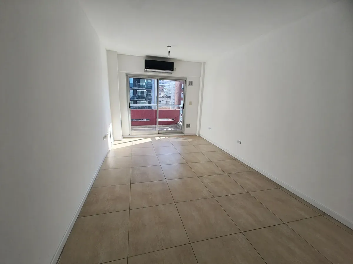 Квартира-студия с меблировкой не указано и закреплённым парковочным местом в Saavedra