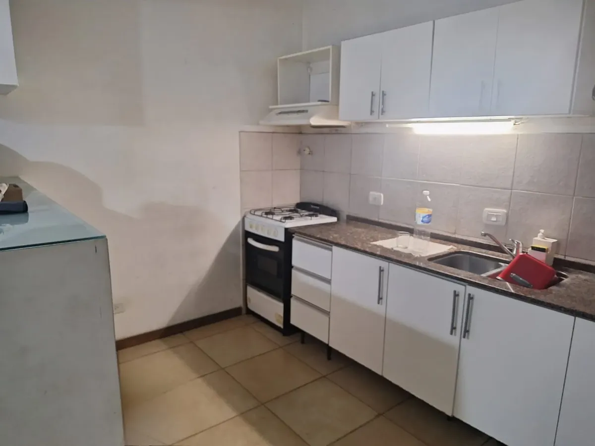 Dpto De 3 Amb Sobre Calle 11 De Septiembre - Expensas Baja - Lavadero