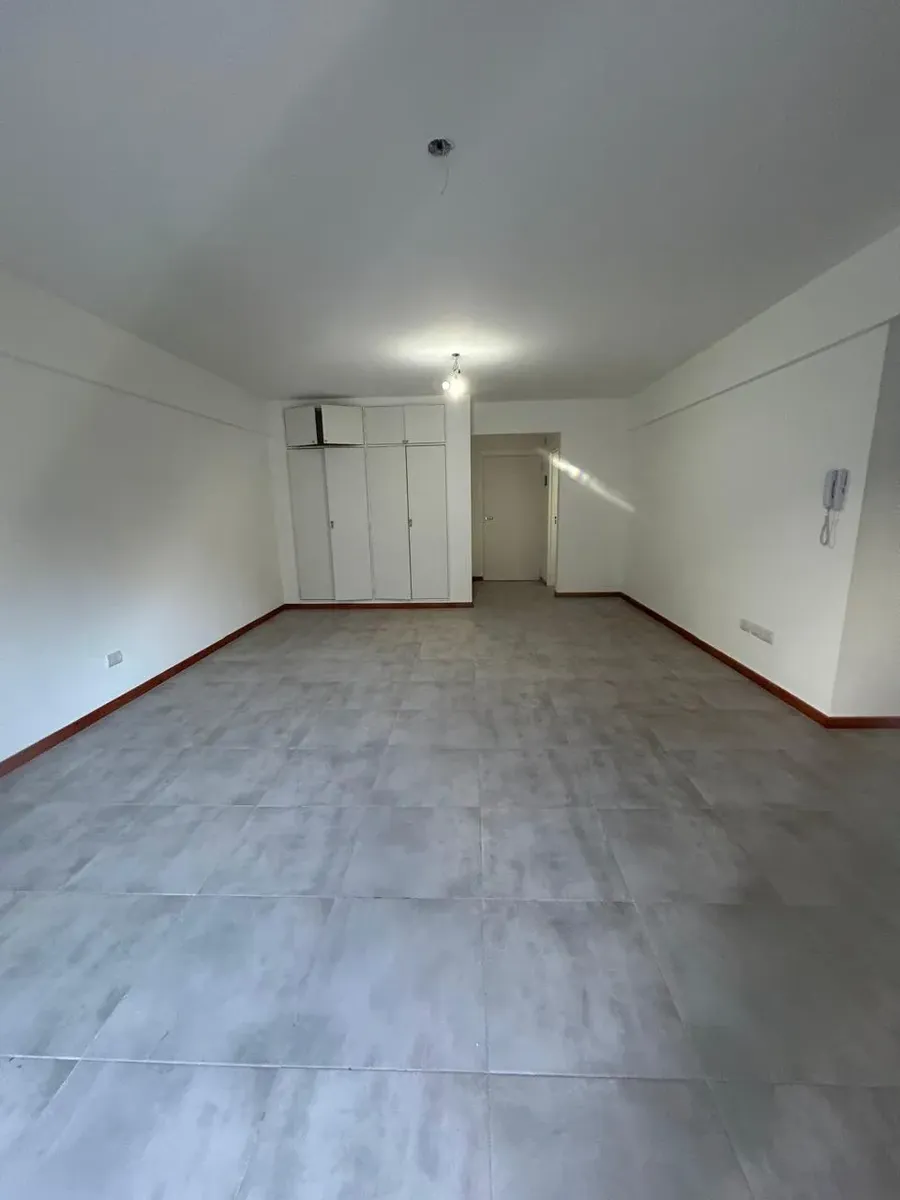 Квартира-студия в аренду в Saavedra