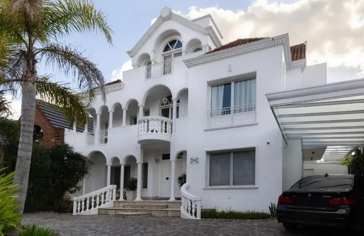 Casa de 5 dormitórios para alugar no Beccar, San Isidro