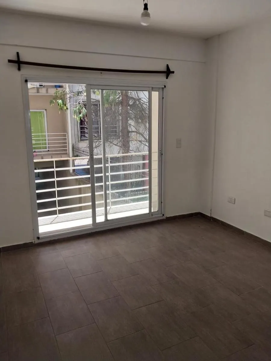 Monoambiente en alquiler en Moreno Centro