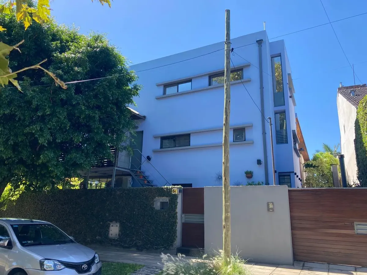Duplex de 2 dormitórios em Martínez