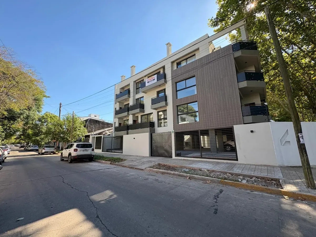 Departamento a estrenar de 2 ambientes con balcón y cochera doble en San Isidro