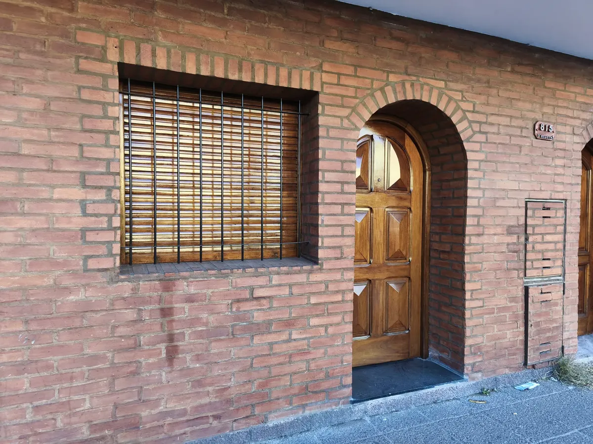 PH de 3 ambientes con patio en Sarandí (Avellaneda)